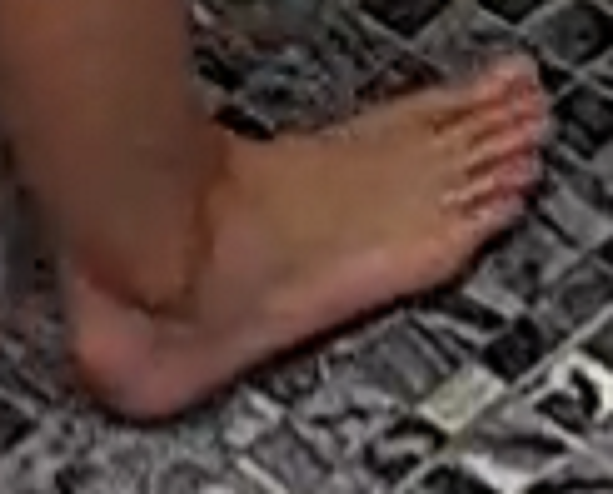 feet Roisin 8-2-22 4