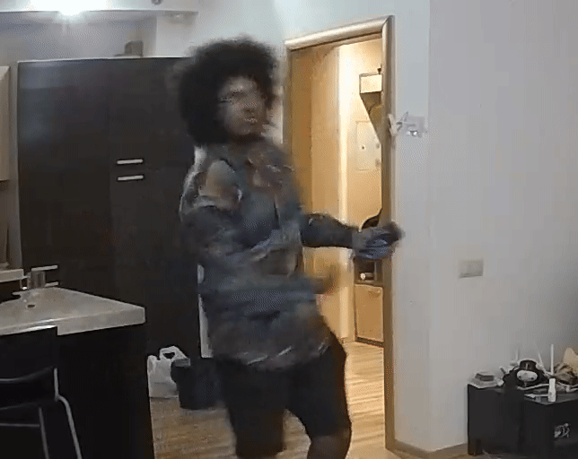 537bdf16-9d2a-425d-89f8-addbf5856261-ezgif.com-video-to-gif-converter