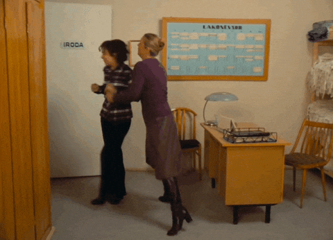 giphy (10)