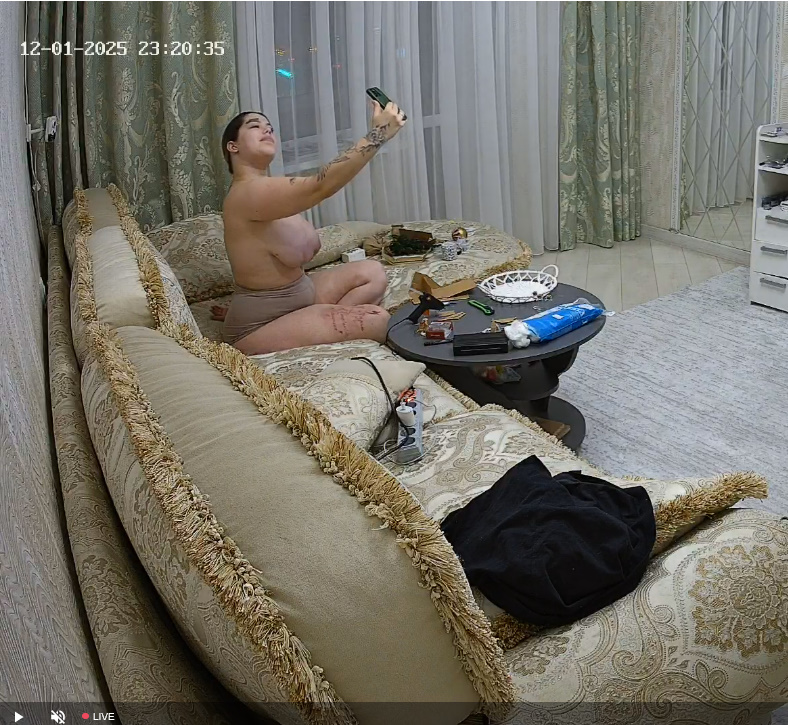 bandicam 2025-12-01 22-21-30-576