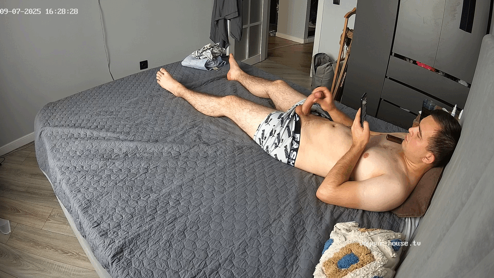 20250907_Timofei_wanking_bedroom_@Rosy&_Aleks