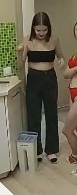 Screenshot 2025-11-01 at 21-19-58 Kitchen camera at Evelyn Lippo reallifecam apartment at Voyeur House TV (cam11)